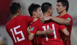 国足大厨爆料新闻视频,揭秘国足备战背后的美食故事