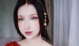 娱乐吃瓜酱化妆,变身时尚达人！