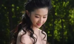 明星爆料刘亦菲杨紫视频,幕后故事引热议！